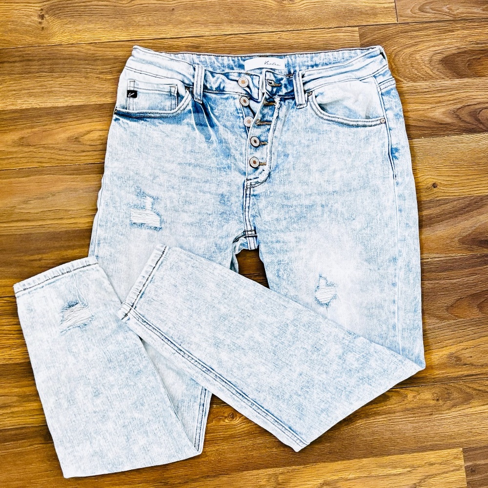 Vintage 2003 Kancan women’s distressed jeans